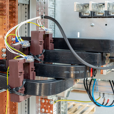 how do control cabinets and switchgear support smart factories